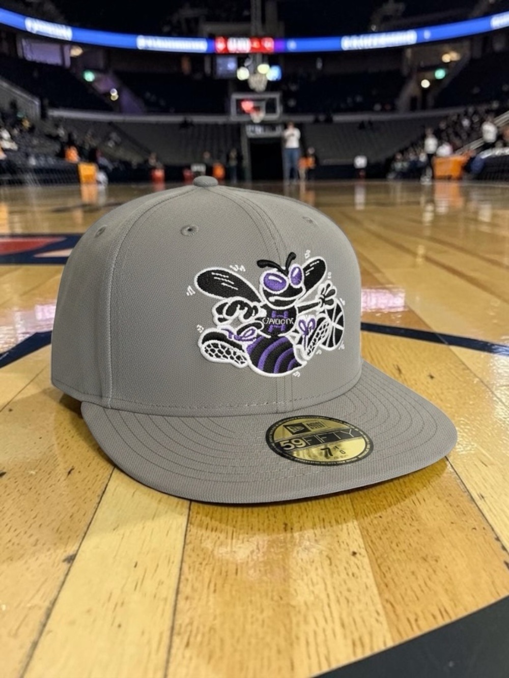 New Era Charlotte Hornets Hardwood Classics 59FIFTY Fitted Hat 7 1/8